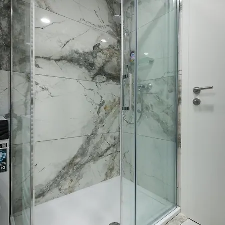 Apartman 3-modern 1min From The Center Kassa