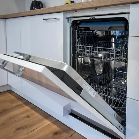 Apartman 3-modern 1min From The Center Kassa